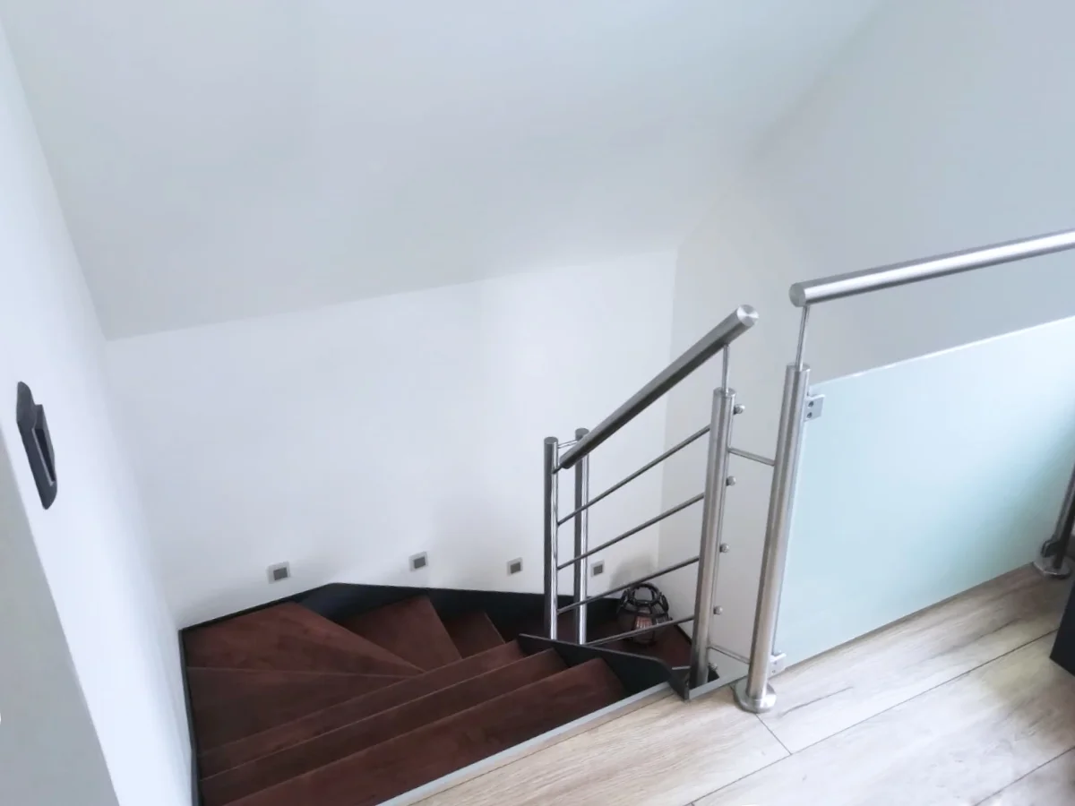 Metallbau-Treppe Und Handlauf